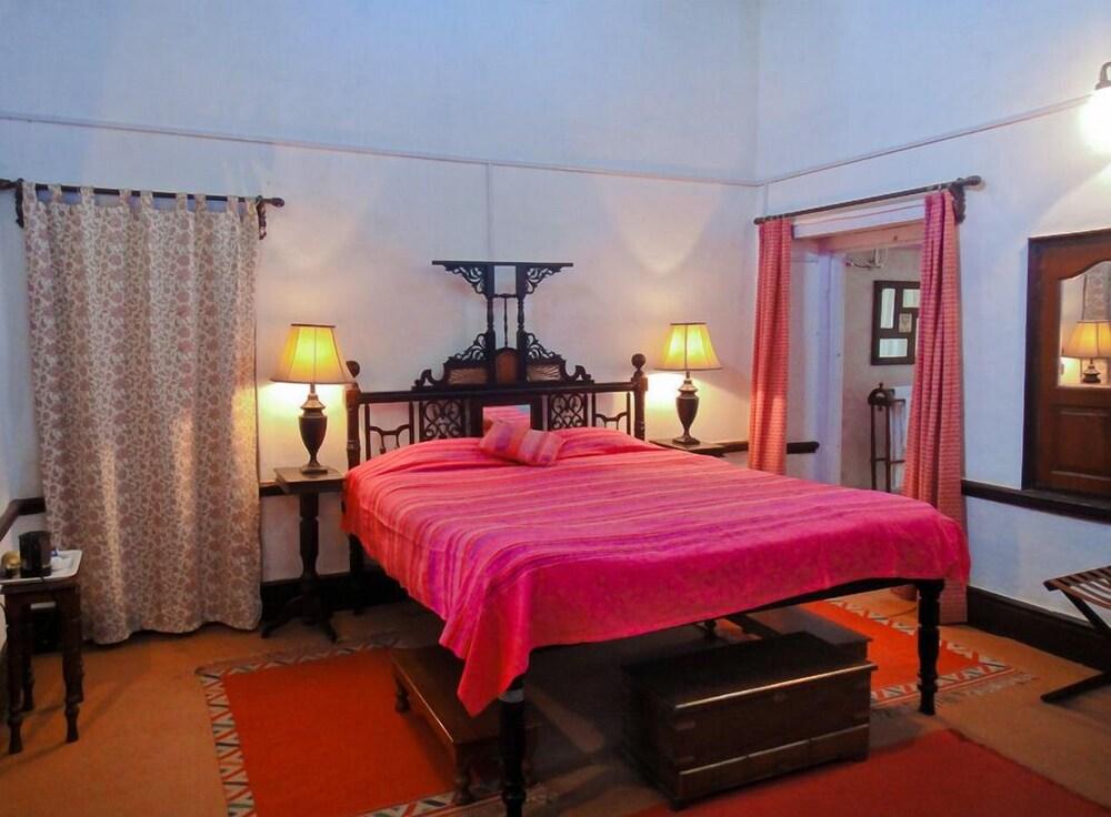 尼姆拉纳兰姆别墅 Rāmgarh 外观 照片